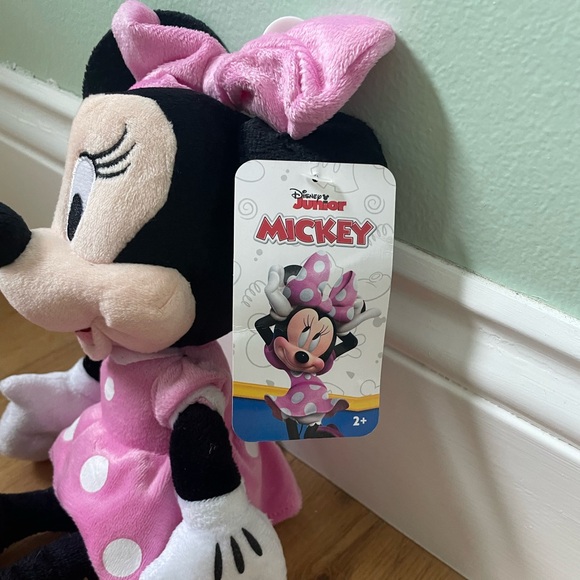Minnie Mouse plush doll - Picture 4 of 4